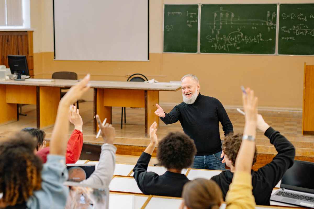 quanto guadagna un professore universitario